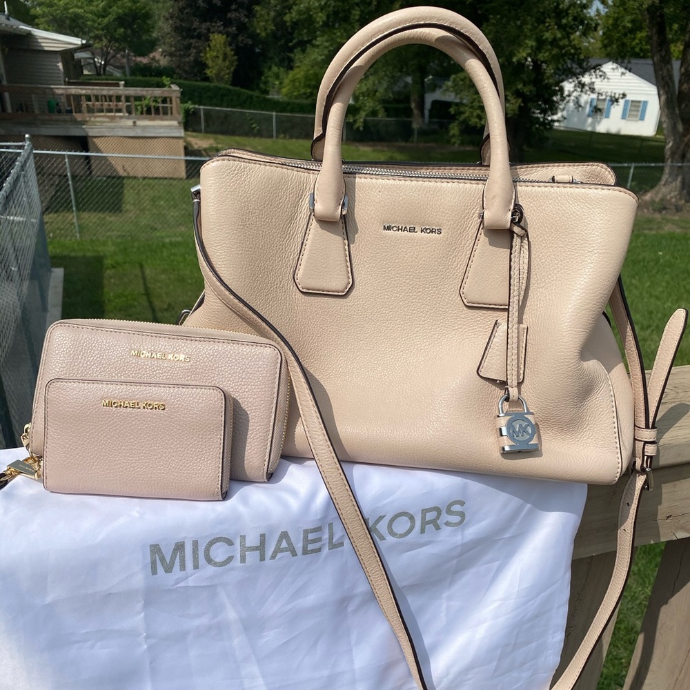 Michael Kors Camille Pink Blush Satchel set